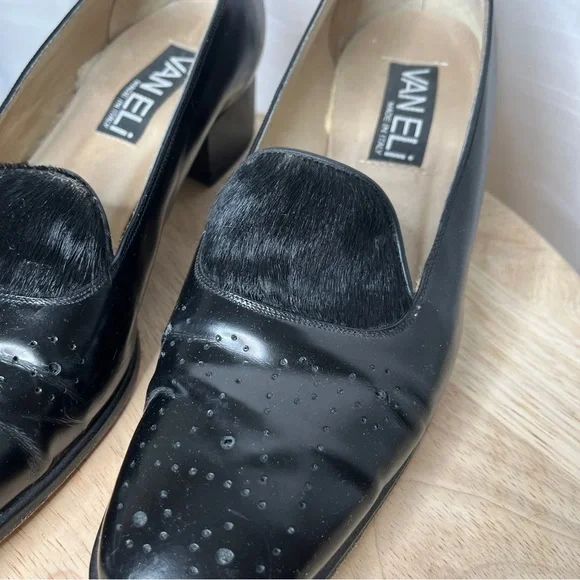 Vintage vaneli black fur embellished shoes - Picture 3 of 10